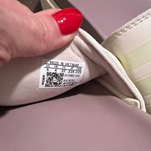 Adidas Adilette Platform Sandal - Picture 6 of 6